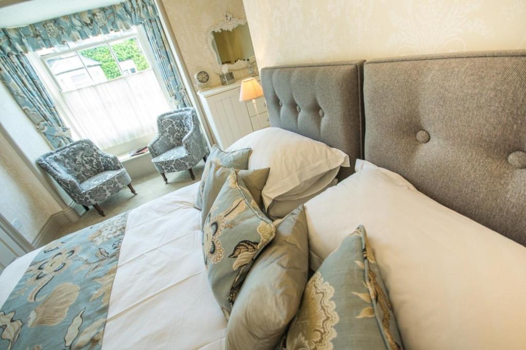 2 Cambridge Villas B & B Эмблсайд Экстерьер фото