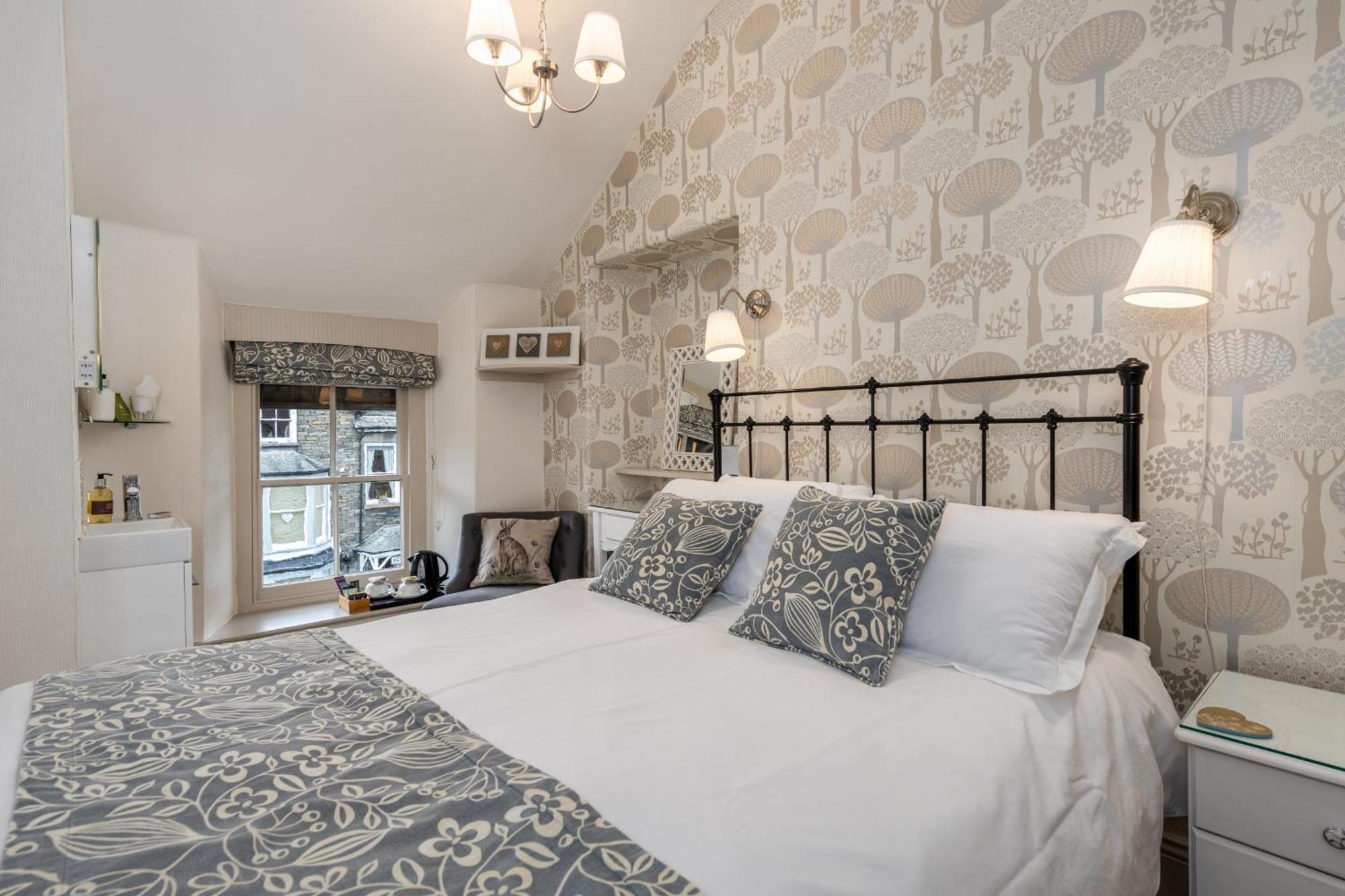 2 Cambridge Villas B & B Эмблсайд Экстерьер фото