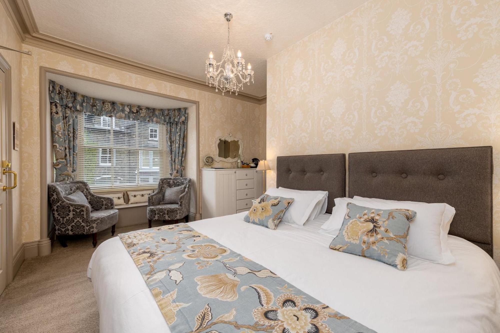 2 Cambridge Villas B & B Эмблсайд Экстерьер фото